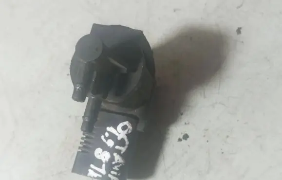 Skoda Octavia Mk1 (1U) Turbo solenoid valve 1J0906283C