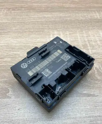 Audi Q7 4L Door control unit/module 4F0959793R 8K0959793D