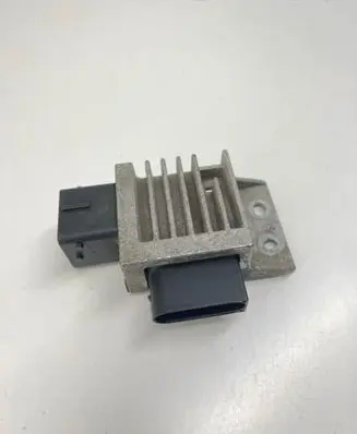 Glow plug pre-heat relay