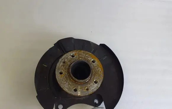 Nissan Qashqai J12 Rear wheel hub