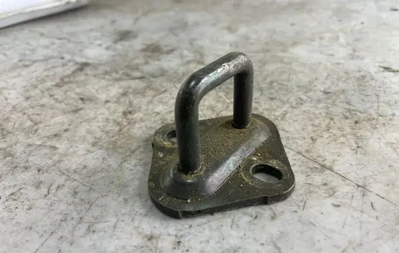 Nissan Patrol Y61 Trunk lock loop 