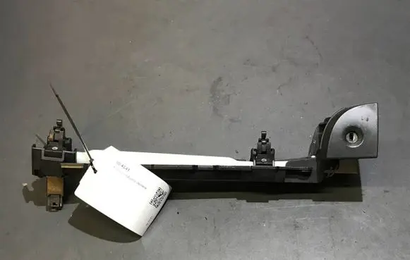 Mercedes-Benz E W211 Glove box lock 2116800184