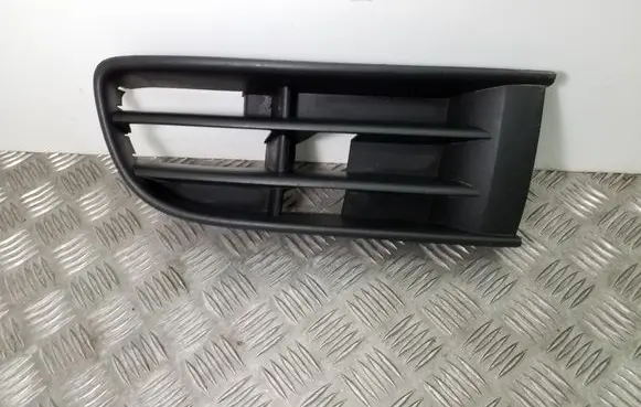 Volkswagen Polo Front fog light trim/grill 6Q0853666D