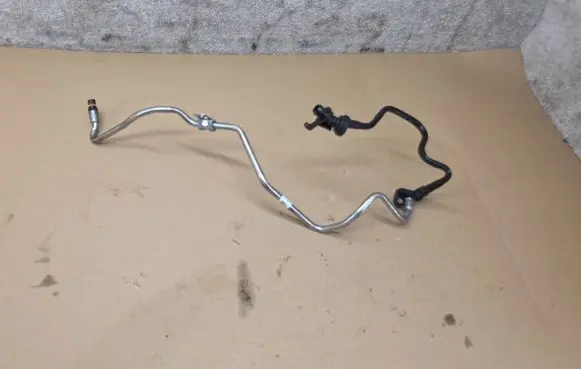 Skoda Kamiq Turbo turbocharger oiling pipe/hose 05C131051L