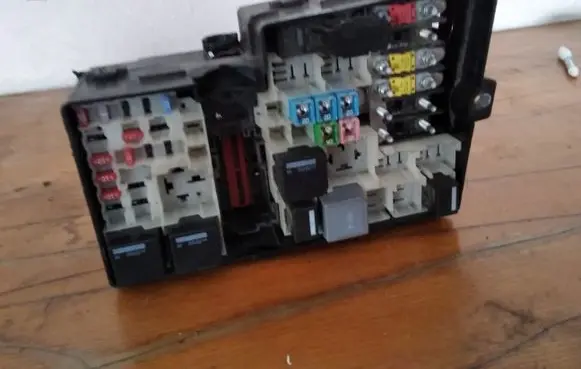 Ford Focus Fuse box set 318789120