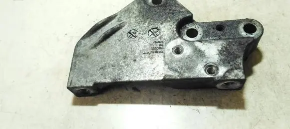 Volvo S60 Engine mounting bracket 9180996
