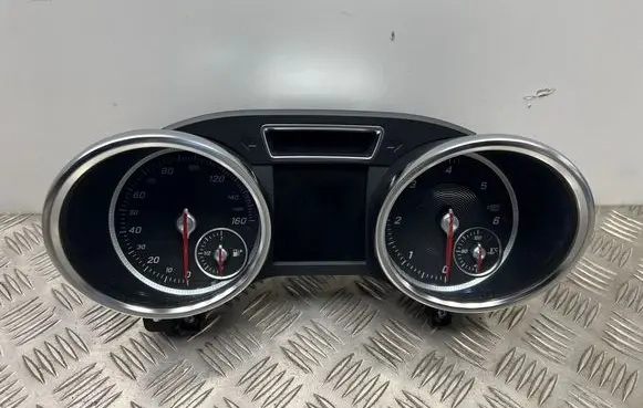 Mercedes-Benz GLS X166 Speedometer (instrument cluster) A1669001022