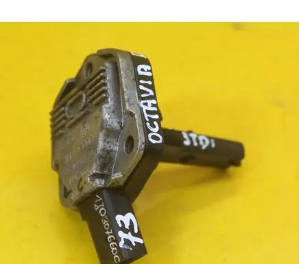 Skoda Octavia Mk2 (1Z) Oil level sensor 6PR00807903 1J0907660C