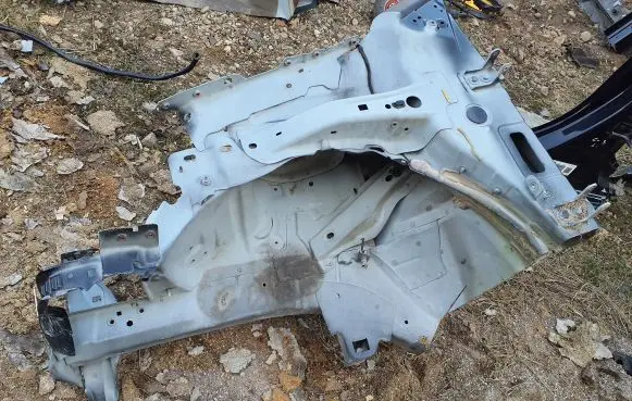 Front quarter panel