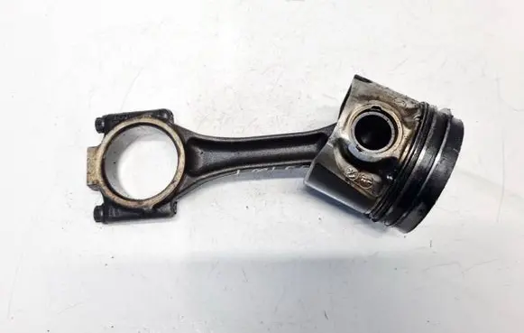 Piston with connecting rod
