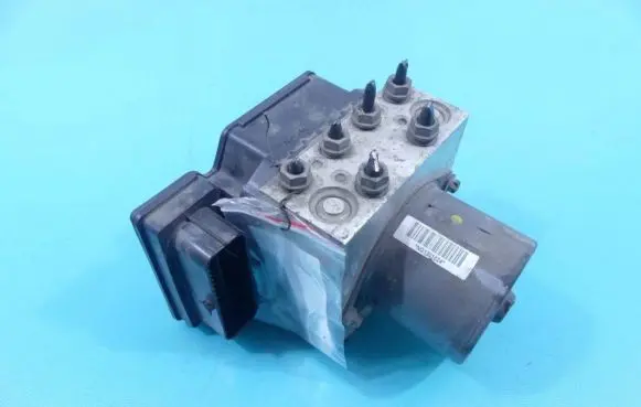 Volkswagen PASSAT B7 ABS Pump 3AA614109AF IMPRK1047836