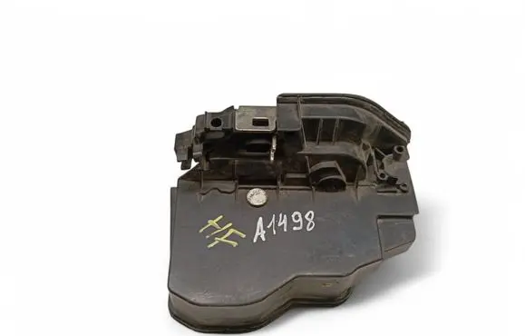BMW X3 E83 Front door lock 7167068