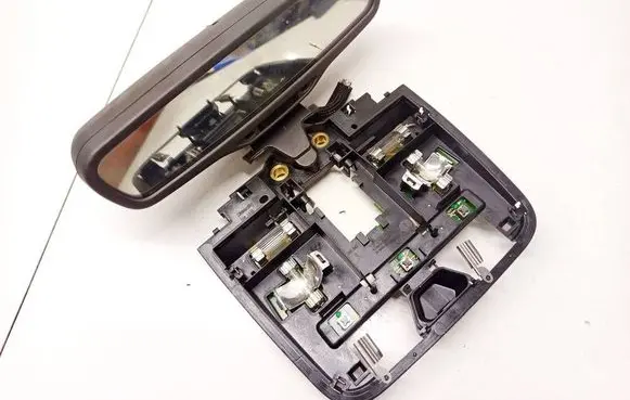 Volvo S60 Rear view mirror (interior) E11015469