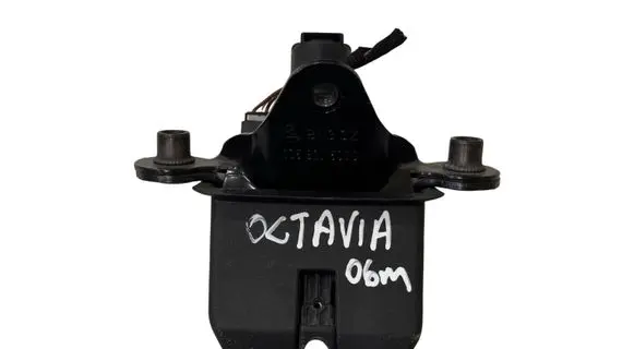Skoda Octavia Mk2 (1Z) Tailgate/trunk/boot lock/catch/latch 1Z5827501C BN3CZ