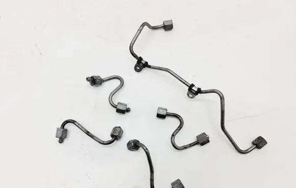 Mercedes-Benz B W246 W242 Fuel injector supply line/pipe 