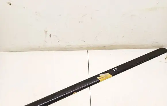 Volkswagen Sharan Front door trim (molding) 7M0853515F