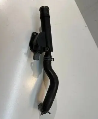 Thermostat/thermostat housing