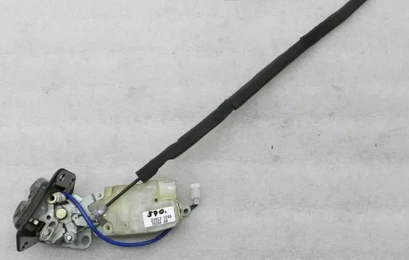 Nissan X-Trail T30 Tailgate/trunk/boot lock/catch/latch 905508H300