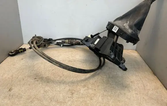 Ford Transit Courier Gear shifter/selector AV1R7C453BAA
