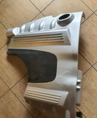 Audi A8 S8 D2 4D Engine cover (trim) 057103935B