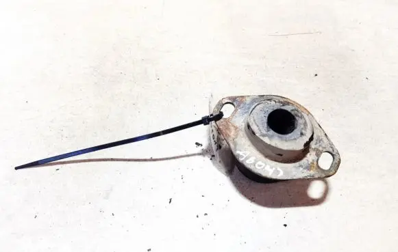 Citroen Xsara Engine mount bracket