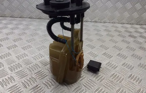 Mercedes-Benz A W168 Mechanical fuel pump A1684702094
