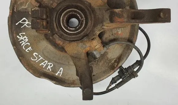 Mitsubishi Space Star Front wheel hub