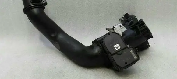 Mercedes-Benz E C207 W207 Throttle valve A6510900070