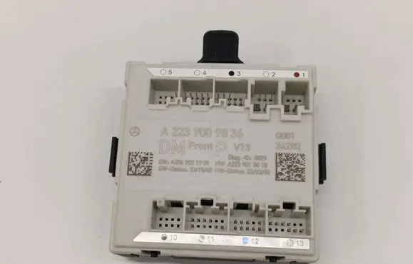 Mercedes-Benz GLC C254 Door control unit/module A2239009836
