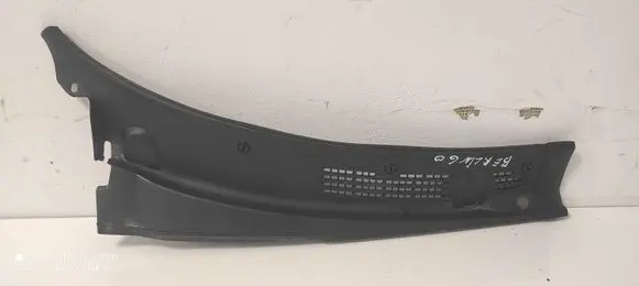 Citroen Berlingo Wiper trim 9619270777