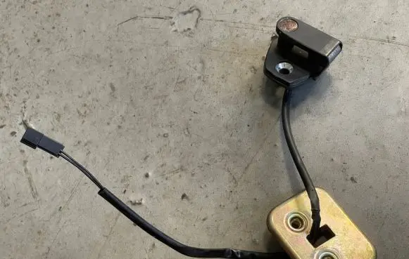 BMW Z3 E36 Front door sensor coupe 8399245
