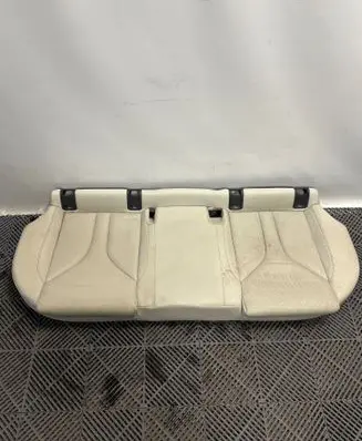 Skoda Enyaq iV Rear seat 