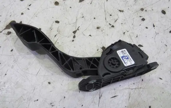 Suzuki SX4 S-Cross Pedal assembly 49400-68L01
