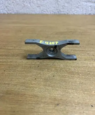 Skoda Octavia Mk3 (5E) Fuel Injector clamp holder 04L216A F4107