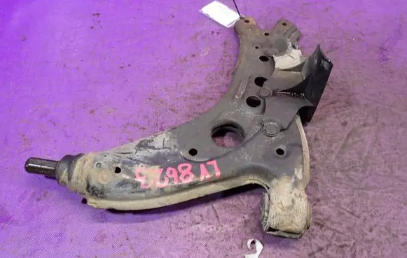Skoda Fabia Mk1 (6Y) Front control arm
