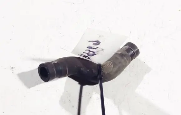 Audi A8 S8 D3 4E Engine coolant pipe/hose 4e1819372