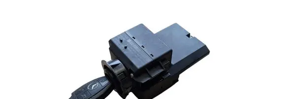 Mercedes-Benz Vito Viano W639 Ignition lock A6395450908