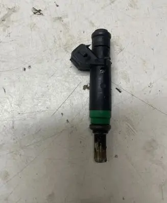 BMW X5 E70 Fuel injector 7525721 8093303832