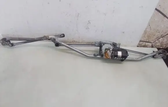 Opel Zafira A Front wiper linkage and motor 404496