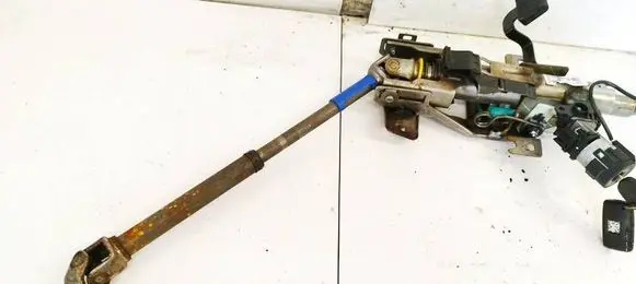 Citroen C4 I Picasso Steering wheel axle 