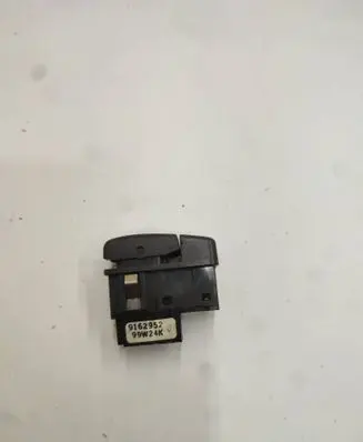 Volvo S70 V70 V70 XC Windscreen/window heater switch 9162952 99W24K