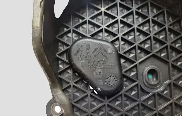Land Rover Evoque I Timing belt guard (cover) 9685452080