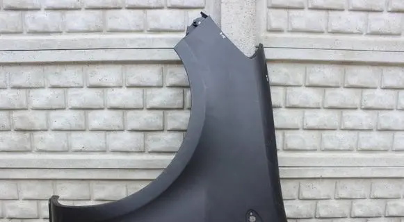 Renault Clio III Fender 8200256117