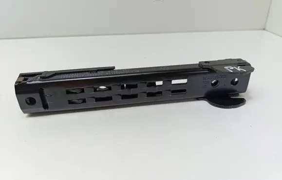Volkswagen PASSAT B6 Seat belt adjustment rail 1T0857819