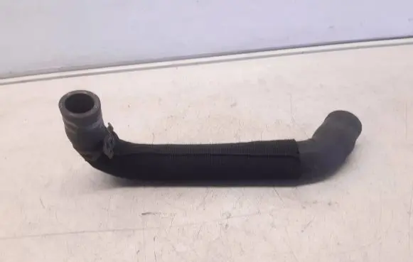 Mercedes-Benz C W204 Engine coolant pipe/hose A6462031082