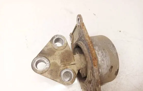 Opel Astra H Engine mount bracket 13159995