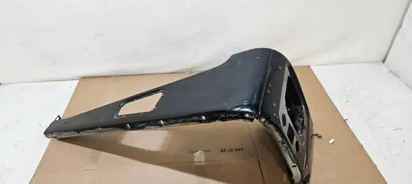 Land Rover Defender Fender BLOTNIKDEFENDERPG