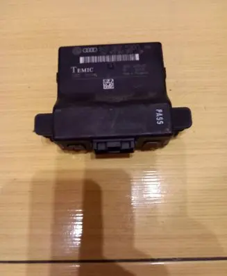 Audi A3 S3 8P Gateway control module 1K0907530D 1K0907951