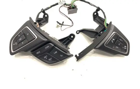 Ford Kuga II Steering wheel buttons/switches GJ5T-9E740-EA