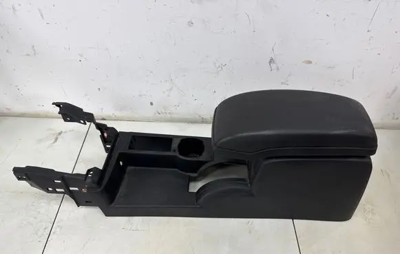 Ford Mondeo Mk III Center console 